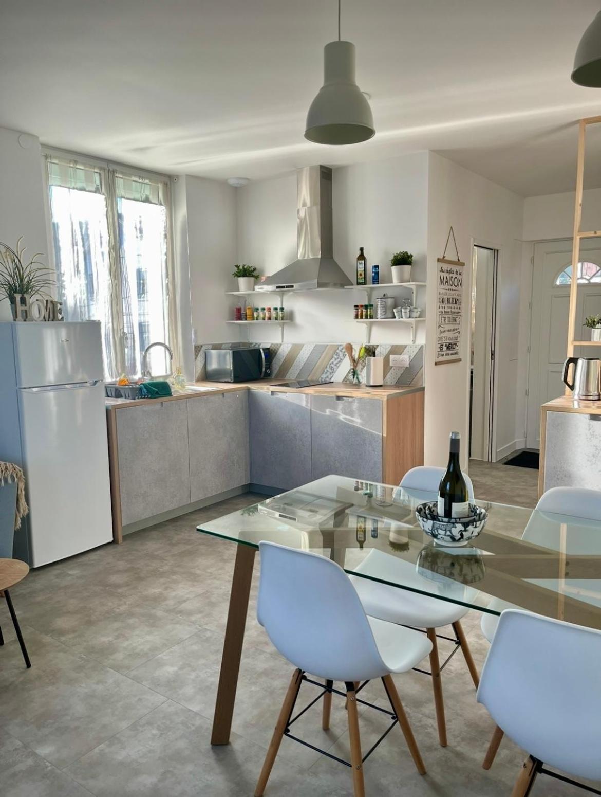 Appartement Cosy Et Calme Avec Parking Et Terrasse Prives Cravanche Exterior photo